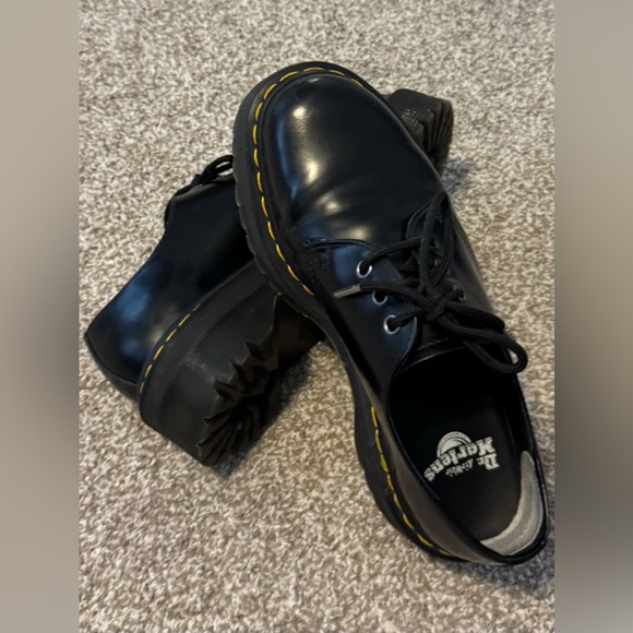 Dr. Martens 1461 Smooth Leather Platform shoes in black. - Picture 4 of 9
